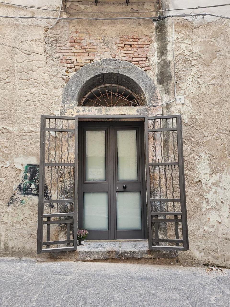 La Maison Bouganville Salerno Exterior foto